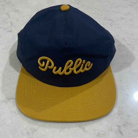 Public drip SnapBack hat in great shape - Picture 1 of 5